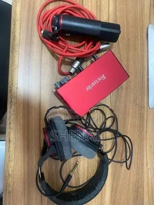 Focusrite Scarlett 2i2 3rd Gen Bundle