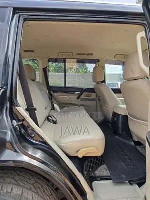 Mitsubishi Montero 2013