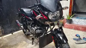 Bajaj Pulsar 150 pulser 2017