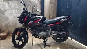 Bajaj Pulsar 150 pulser 2017