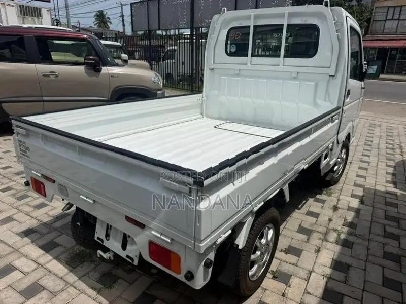 Nissan Clipper Half Body Lorry 2024