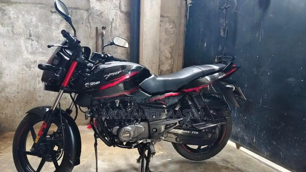 Bajaj Pulsar 150 pulser 2017