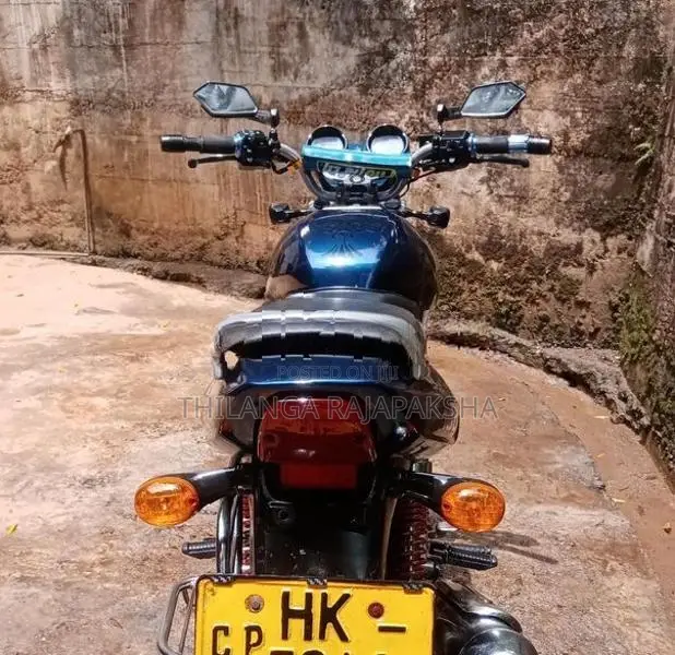 Bajaj Pulsar 150 2004