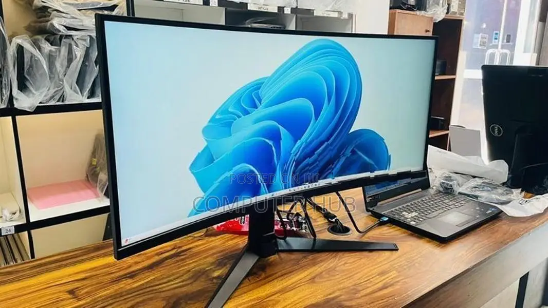 Asus TUF VG34VQL3A 180Hz 34” Curved 1440P 1500R Gaming Monitor