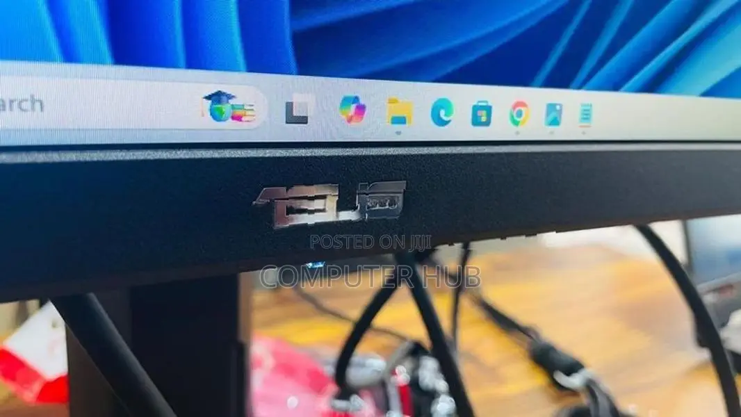 Asus TUF VG34VQL3A 180Hz 34” Curved 1440P 1500R Gaming Monitor