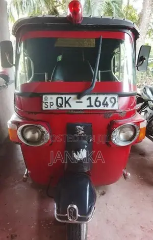 Bajaj RE 207 2007