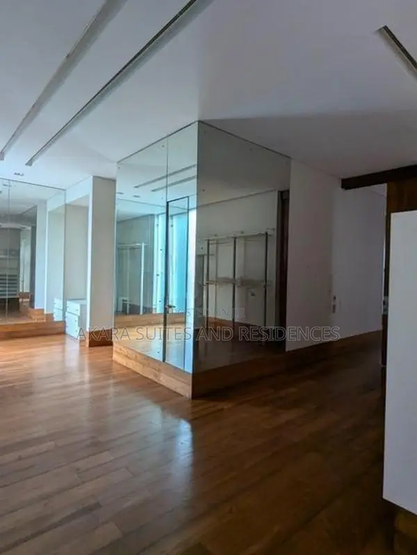 16,000 Sq.ft - Commercial House for Rent CP38667