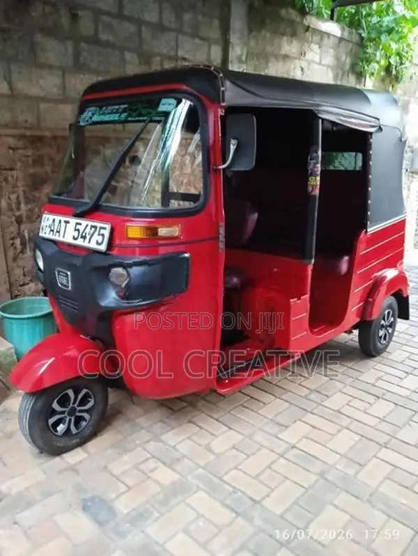 Bajaj RE 2014