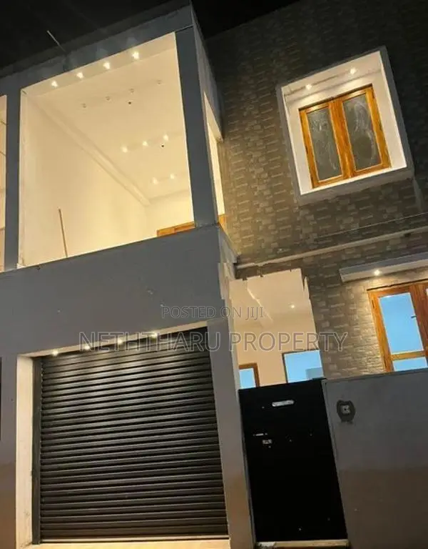 BRAND NEW MODERN TWO STORY HOUSE FOR SALE AT LONDON SQAURE KOLONNAWA