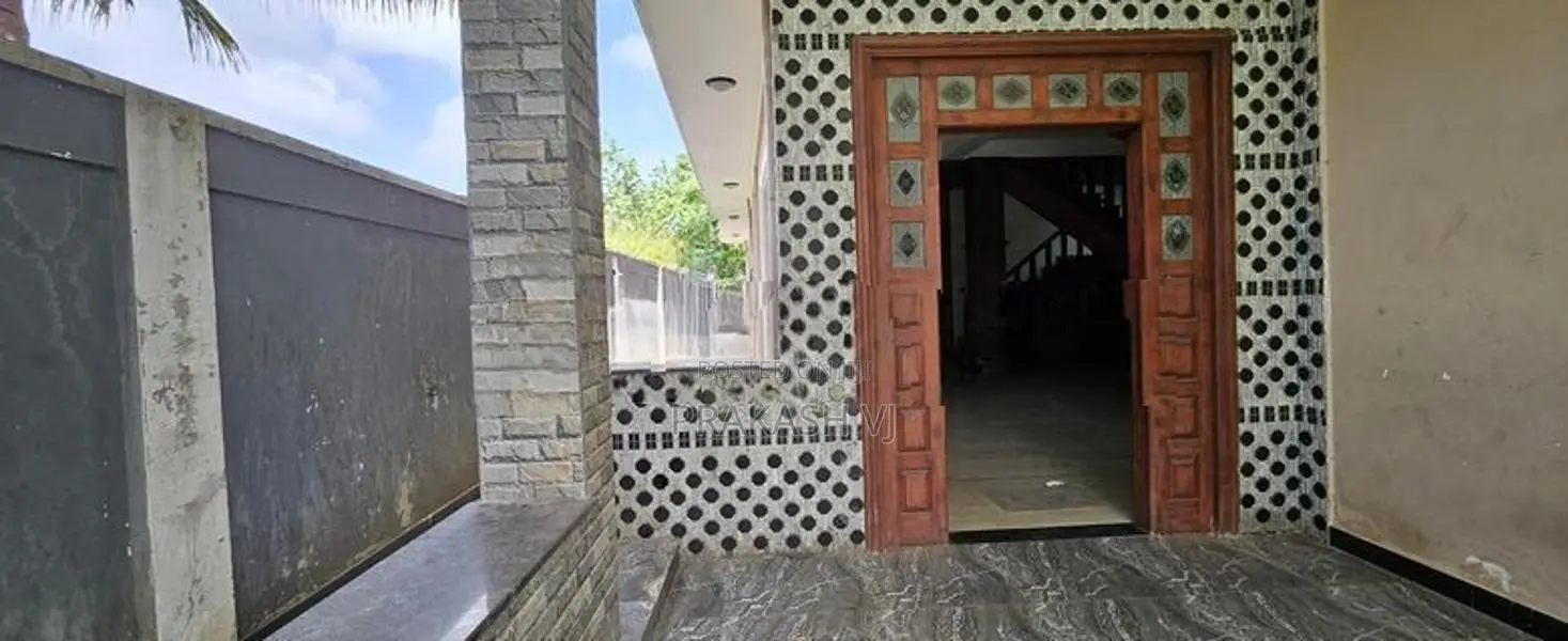House for Sale - Wattala Hekitta Lane