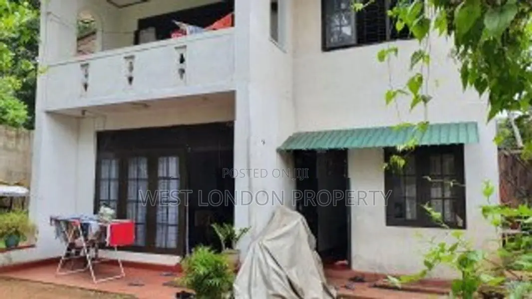 2 Story House for Sale - Thalawathugoda