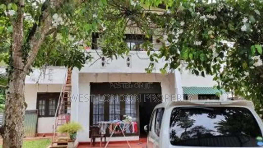 2 Story House for Sale - Thalawathugoda