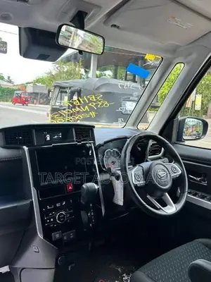 Toyota Roomy 2025