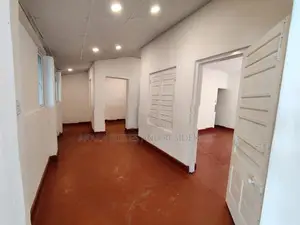 5,000 Sq.Ft - Commercial House for Rent Cp24005