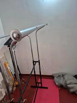 Clothes Hanging Shop Rack