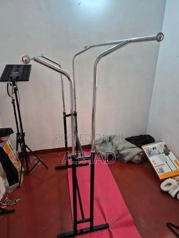 Clothes Hanging Shop Rack