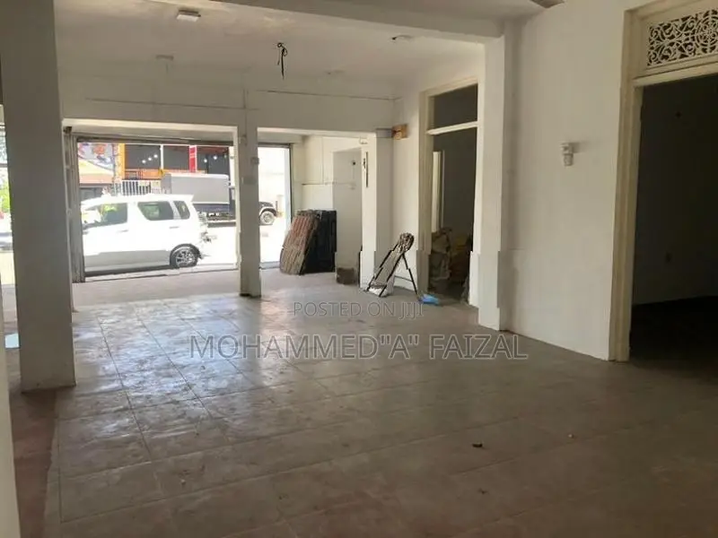 Showroom Space for Rent in Galle Road Wellawatte Colombo.06
