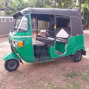 Bajaj RE 2010
