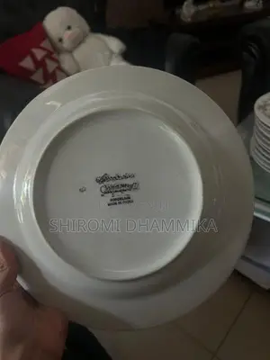 6 Plates brand new