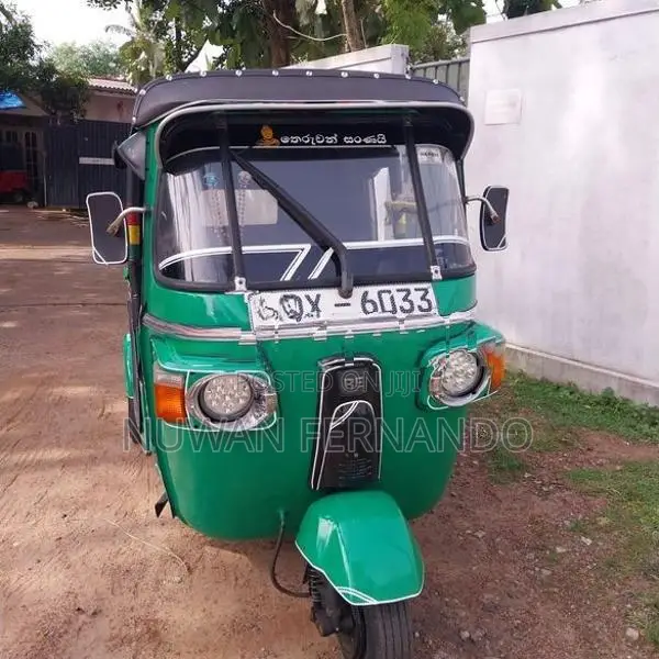 Bajaj RE 2010