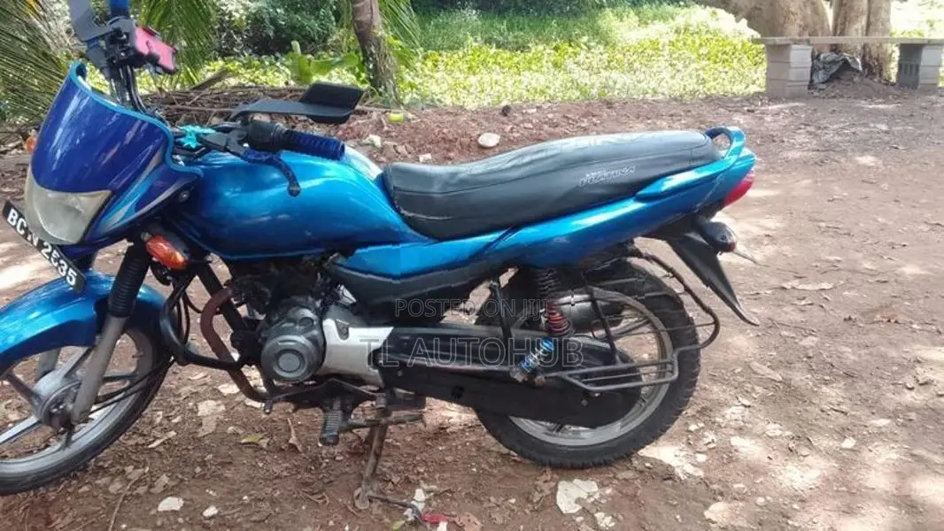 Bajaj Platina 100 ES 2015