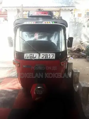 Bajaj RE 2001