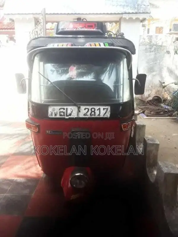 Bajaj RE 2001
