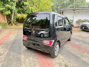 Suzuki Wagon R Fx Petrol 2025