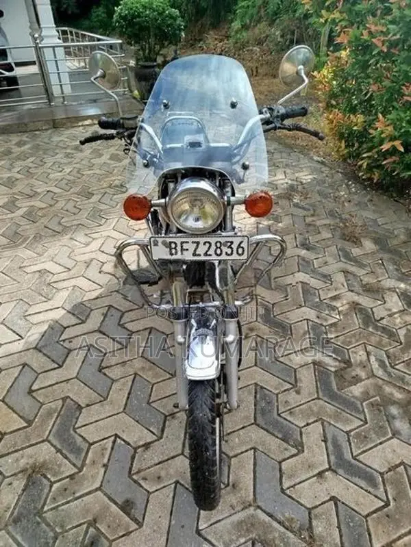 Suzuki GN 125 2014