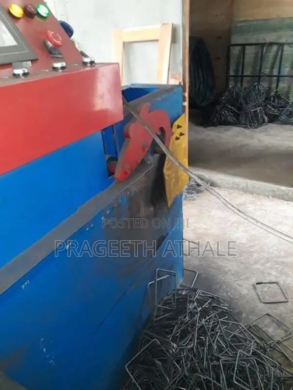 සිරප් කම්බි නවන යන්ත්‍රයක්