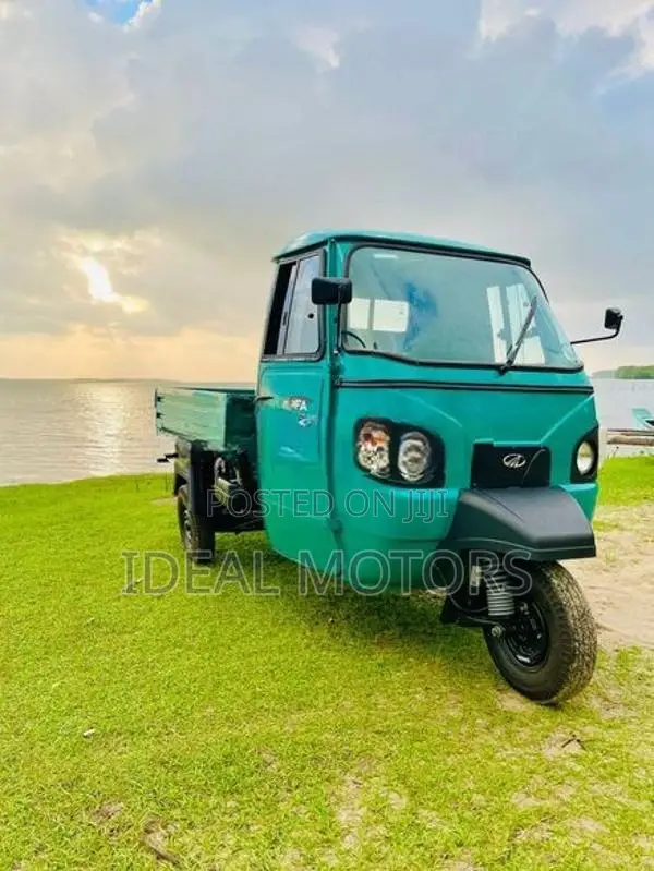 Mahindra Alfa Load Career 2026