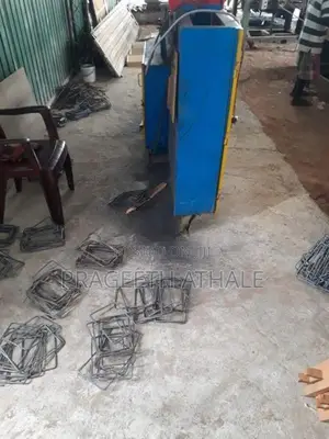 සිරප් කම්බි නවන යන්ත්‍රයක්