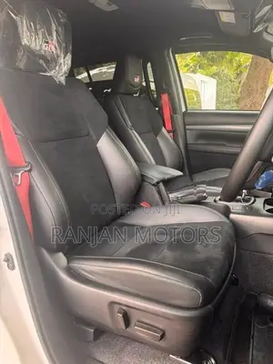Toyota Hilux Revo GR Sport 2025