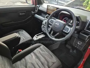 Daihatsu Taft Dark Chrome Venture 2024