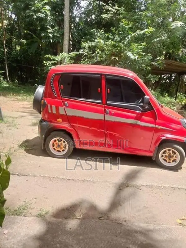 Bajaj Qute 2019