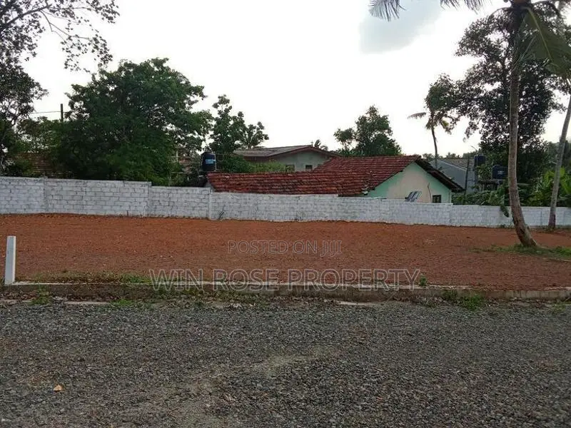 Land in Kandana City Limit