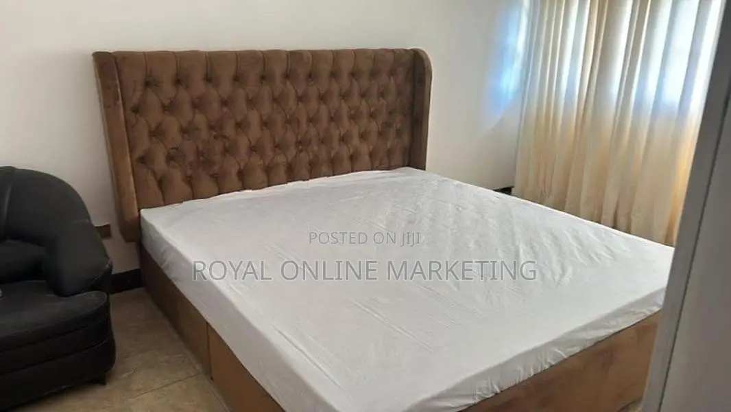 Queen Size Divan Bed with Spring Mattress (G-6)