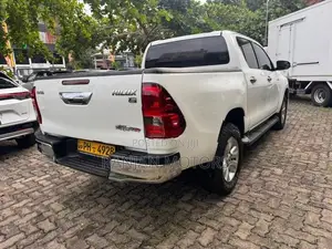 Toyota Hilux Revo E 2016