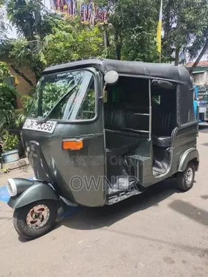 Bajaj RE 2004