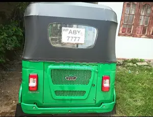 Bajaj RE 4 Stroke 2025