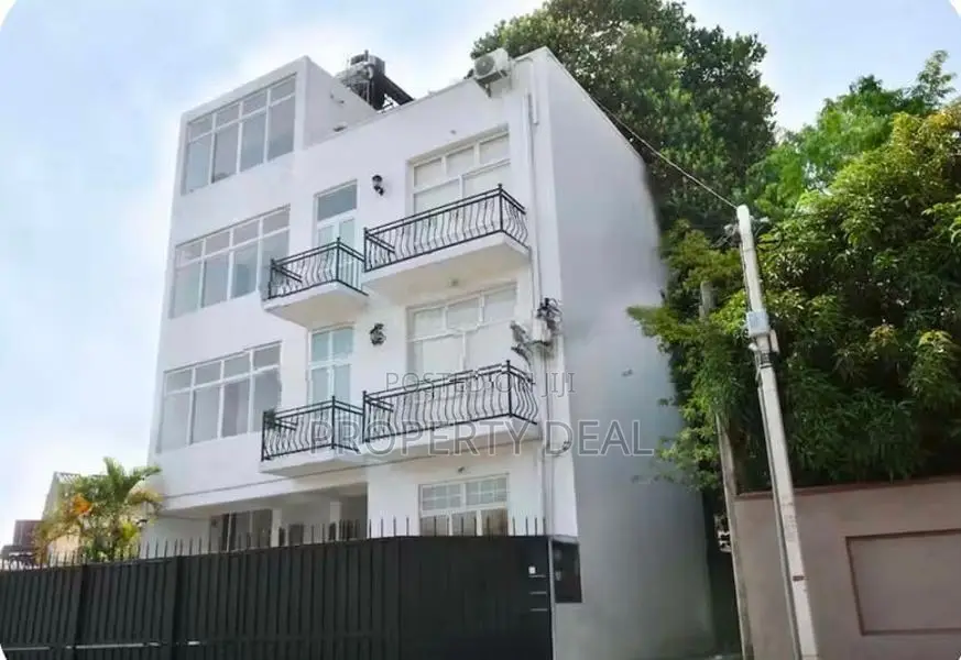 Modern 3-Apartment Building for Sale in Colombo 05 - PDA514