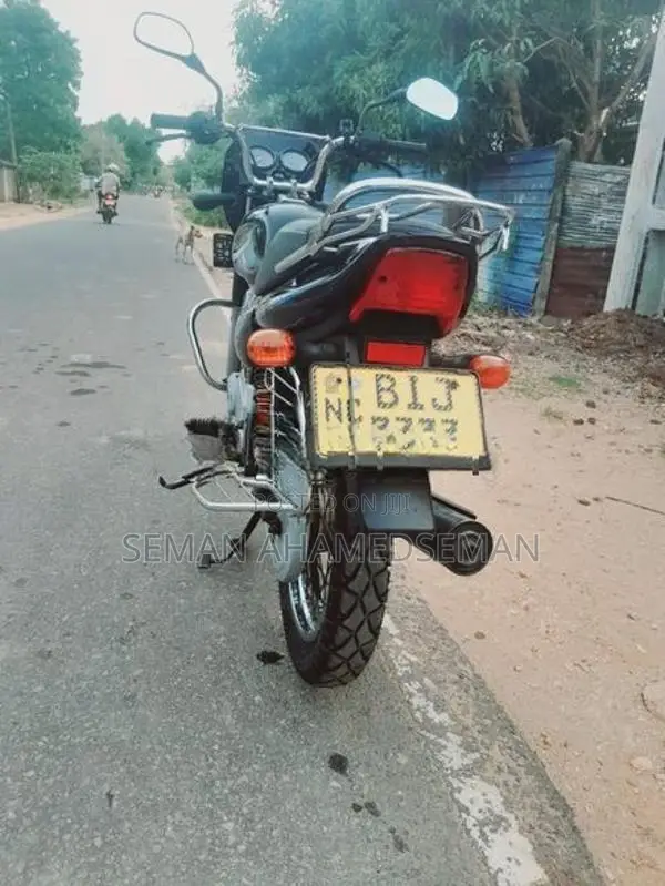 Bajaj CT100 2019