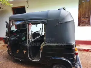 Bajaj RE 2005