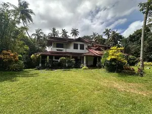 Seeduwa 560 Perches Valuable Land with Houses for Sale