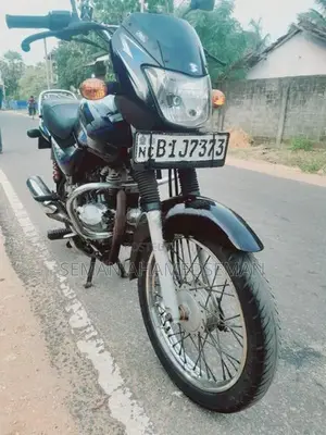 Bajaj CT100 2019