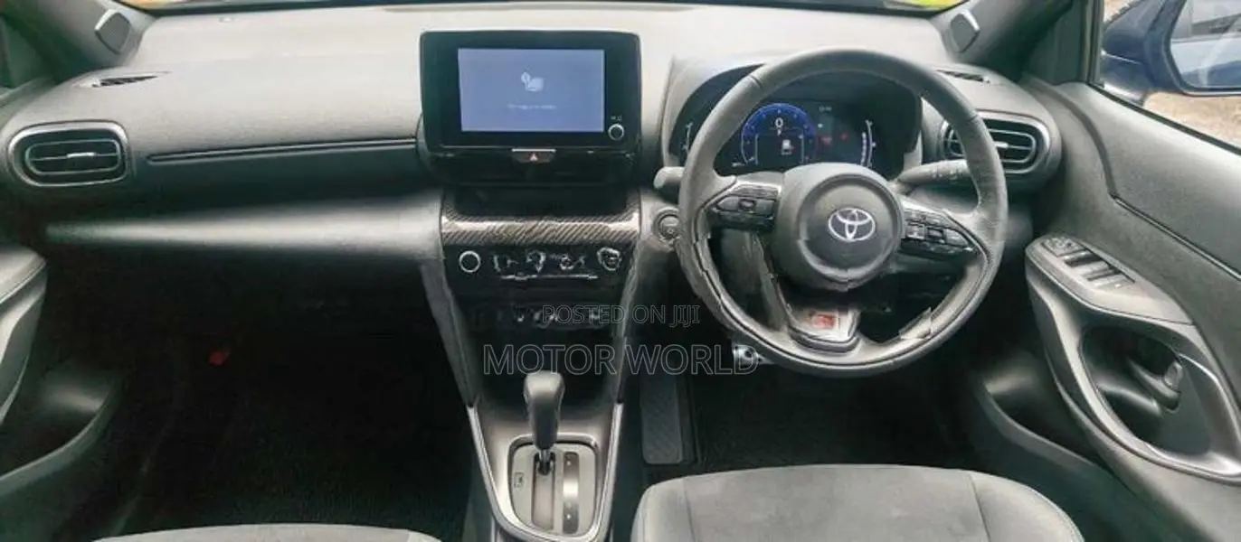 Toyota Yaris Cross GR Sport 2025