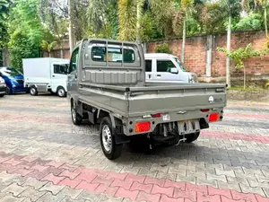 Suzuki Carry Truck 4Wd 2025