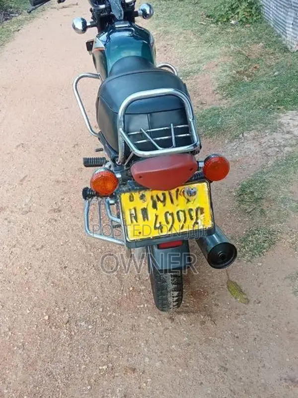 Bajaj Boxer 2002