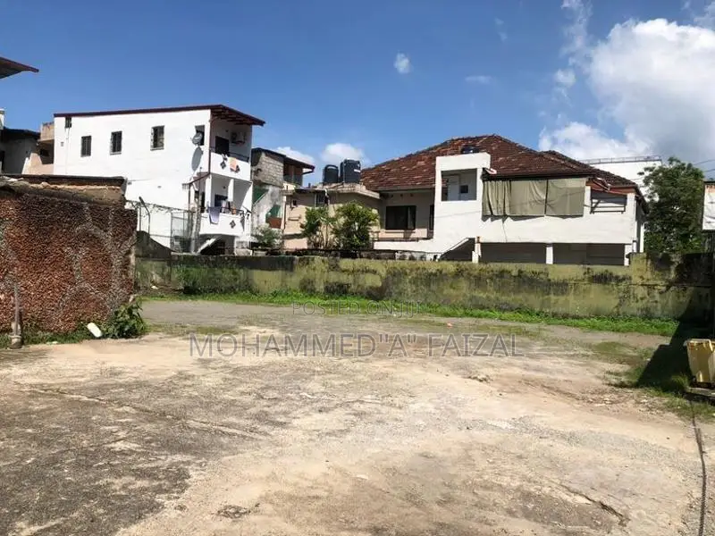 Land For Sale in Jaya Road Bambalapity Colombo.04