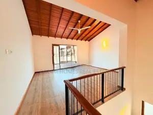 Modern 4 Bedroom Luxury Residence Near Pelawatte Junction